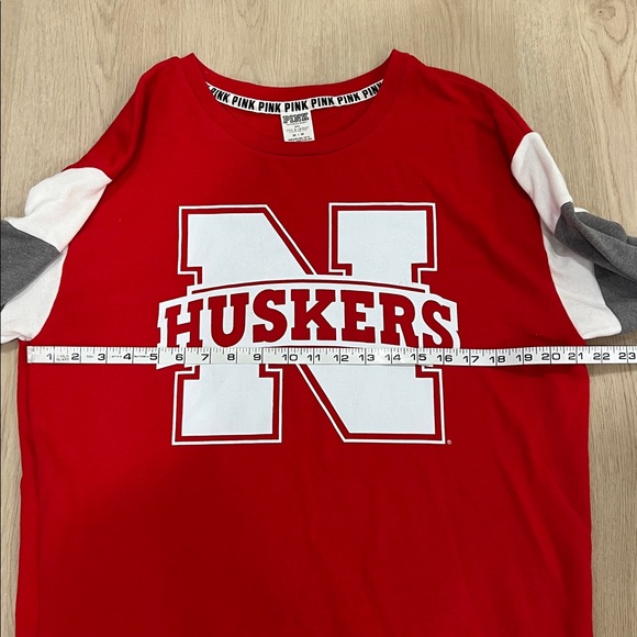 Victoria's Secret PINK Medium Nebraska Huskers Red Top - Picture 4 of 6